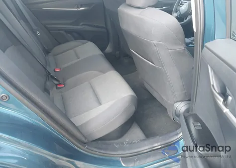 2025 Toyota Camry Le z USA, uszkodzony, nr VIN 4T1DAACK3SU565741